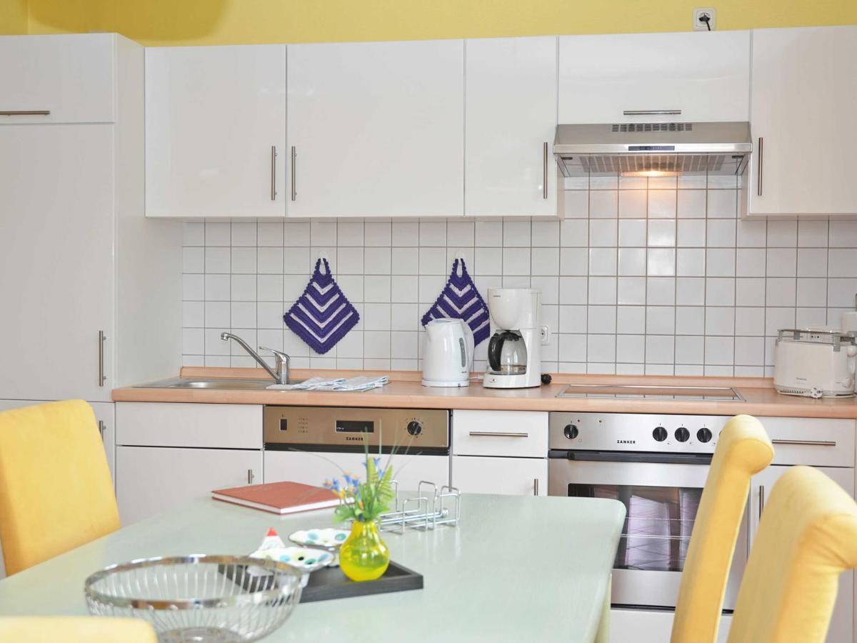 Villa Laetitia - WG 15 - zentral, strandnah, 2 Balkone Binz Bagian luar foto